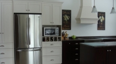 Wood Kitchen Cabinetry
